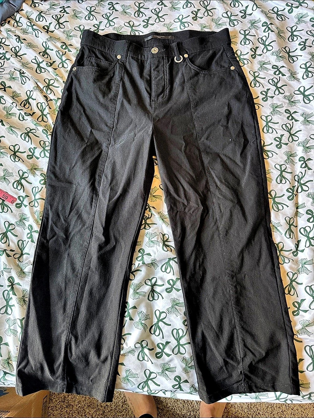 Simon Chang Denim Black Straight Leg cropped Pants Size 6 b57
